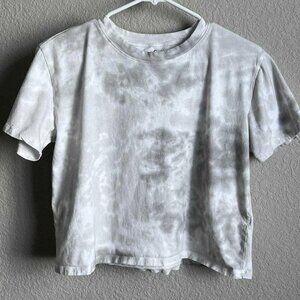 HOLLISTER JUNIORS SIZE MEDIUM CROP TEE